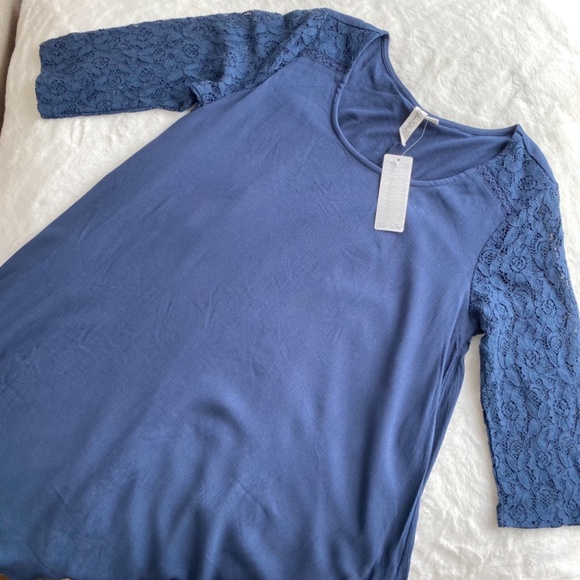 NWT Francesca’s Collection Navy Lace Shift Dress in Size Large - Picture 4 of 13